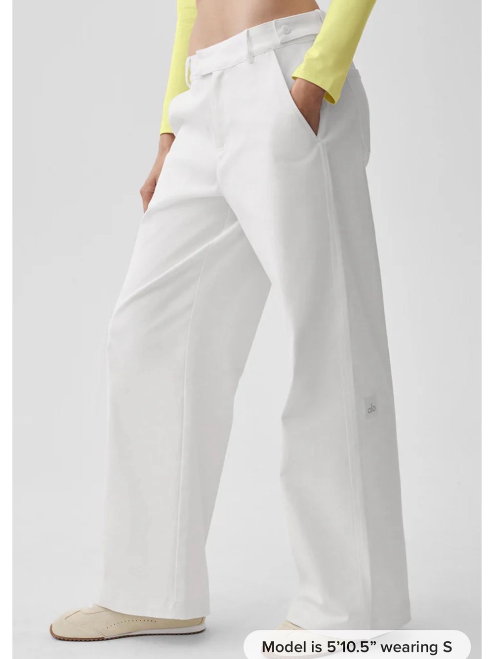 Alo White Athletic pants with Grey Alo Patch